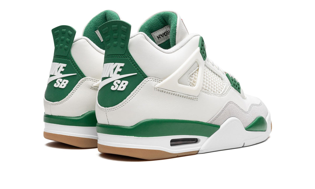 AIR JORDAN 4 RETRO SB "Pine Green"