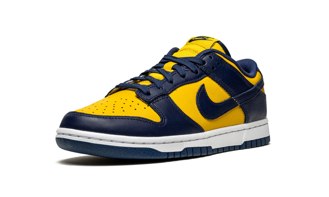 DUNK LOW "Michigan"